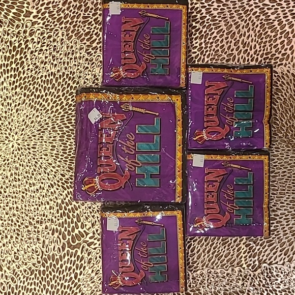 Amscan "Queen of the Hill" Adult Female Birthday Celebration Paperware 414 pcs - Picture 5 of 14